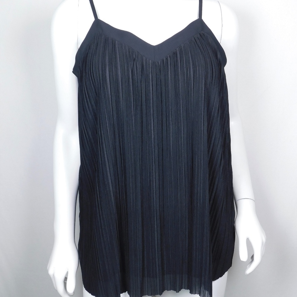 The Limited Black Pleated Tunic Tank Cami M